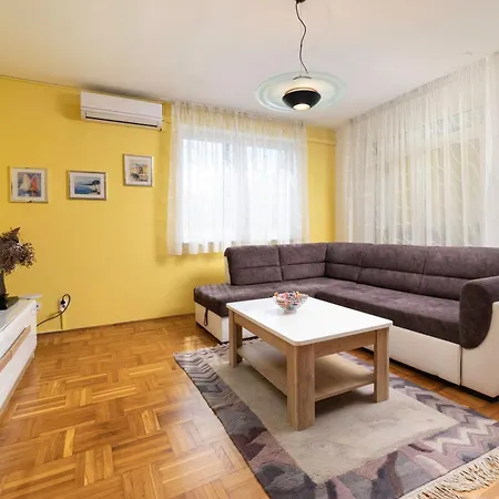 Apartment Kijac *
